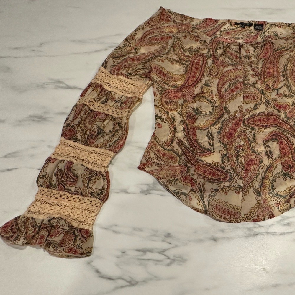 Small Paisley Bohemian Style Button Up